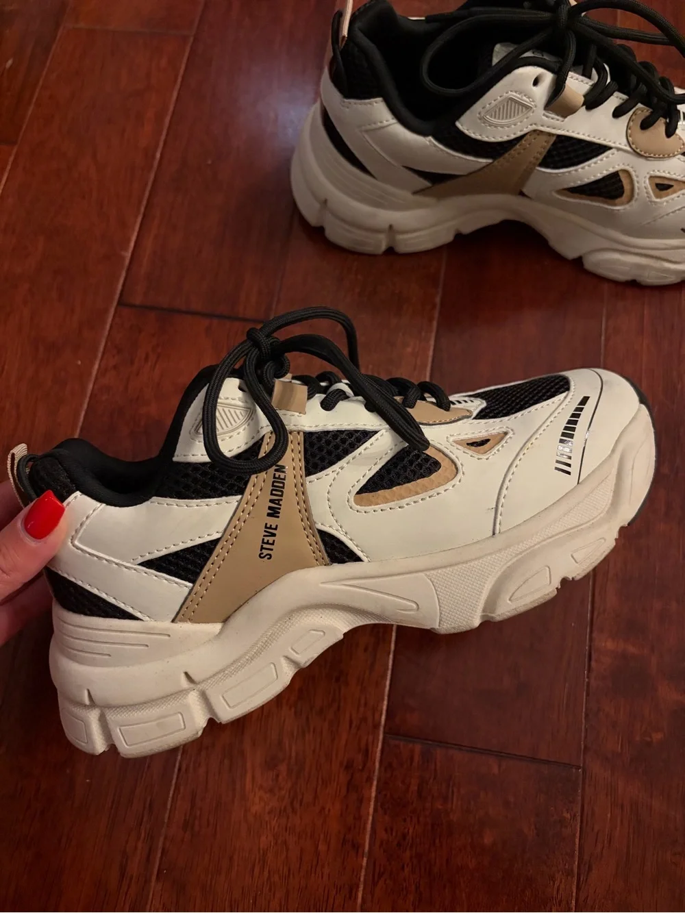Steve Madden White Black Tan Chunky Athletic Sneakers